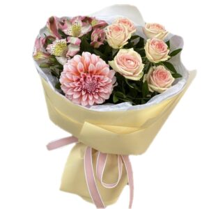 Збірний букет квітів Селеста