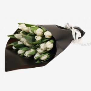 Букет 19 білих тюльпанів Біляна